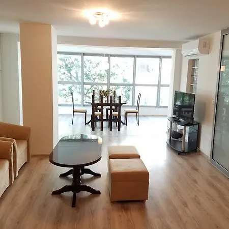 General Gurko Apartment *